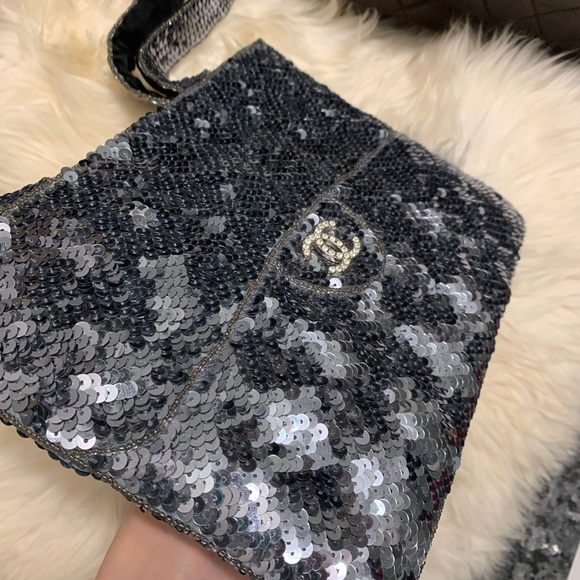 ❌SOLD❌Vintage Chanel sequin evening hand bag - Picture 9 of 10